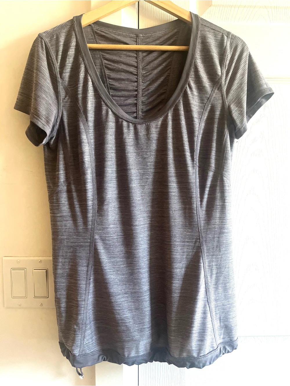 Vintage Lululemon Back On Track Rushed Short Sleeve Tech Shirt Size 8